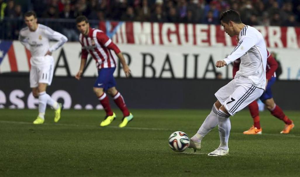 Il secondo penalty al  Calderon nel derby di ritorno di  Coppa del Re contro l&#39;Atletico. Reuters